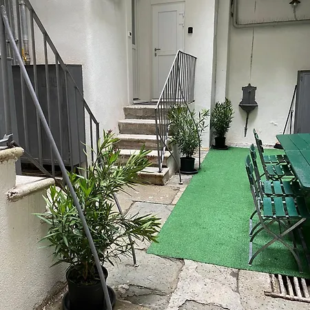 Urban Oasis Apartment Trieste