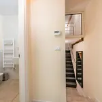 Διαμέρισμα Urban Oasis, Home-triest Com *