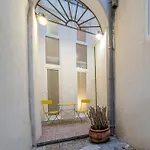 Urban Oasis, Home-triest Com Διαμέρισμα *