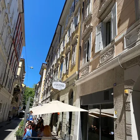Urban Oasis, Home-triest Com Apartman Trieszt