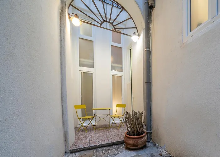 Urban Oasis, Home-triest Com Appartamento *