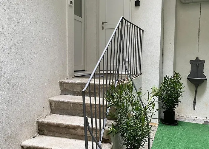 Appartamento Urban Oasis, Home-triest Com *